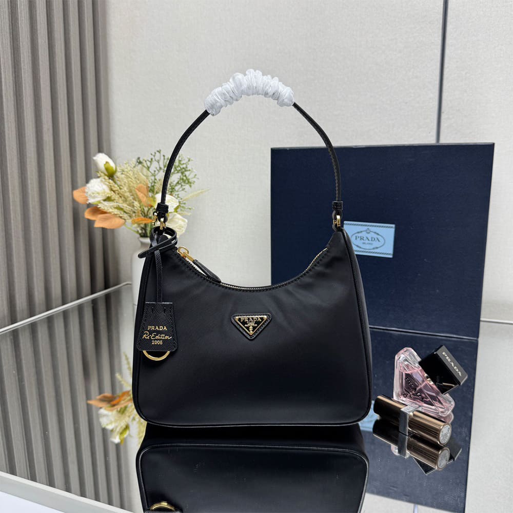 Prada Re-Edition 2005 Re-Nylon and Saffiano mini bag Prada Re-Edition 2005 Re-Nylon and Saffiano mini bag