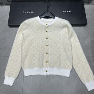 LOUIS VUITTON MONOGRAM BRUSHED KNIT CARDIGAN CHAMPAGNE 1AJFRU