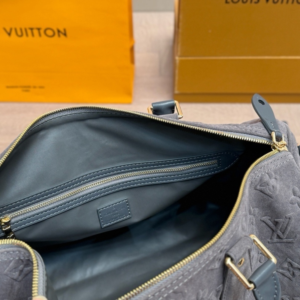 LOUIS VUITTON SPEEDY P9 BANDOULIÈRE 40 GRAY 40CM LOUIS VUITTON SPEEDY P9 BANDOULIÈRE 40 GRAY 40CM