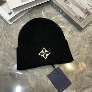 LOUIS VUITTON LV DAY BEANIE BLACK