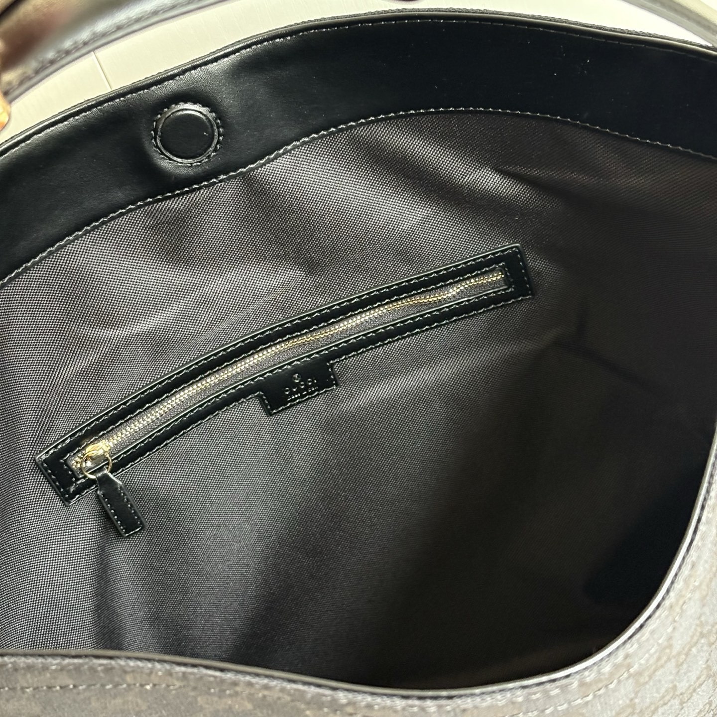 GUCCI BEATRIX LARGE TOTE BAG BLACK 40CM GUCCI BEATRIX LARGE TOTE BAG BLACK 40CM