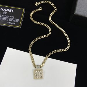 EN – Lux Chanel Necklaces 028