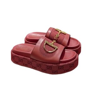 GUCCI WOMEN’S PLATFORM SLIDES WITH HORSEBIT BURGUNDY