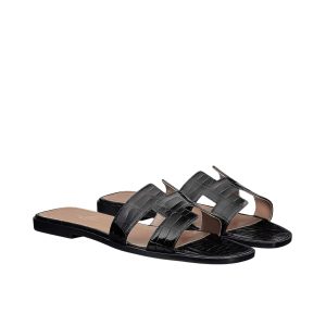 HERMÈS ORAN SANDAL ALLIGATOR IN BLACK H001089Z 01360