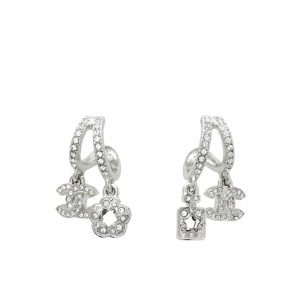 CHANEL PENDANT EARRINGS METAL AND DIAMANTÉS IN SILVER ABF199 B19948 NAFVP