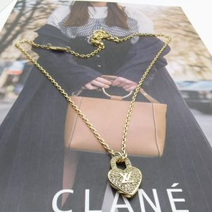 EN – Lux LV Necklaces 060