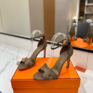 Hermes premiere high heels