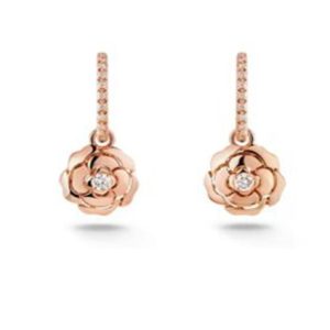 CHANEL EXTRAIT EARRINGS