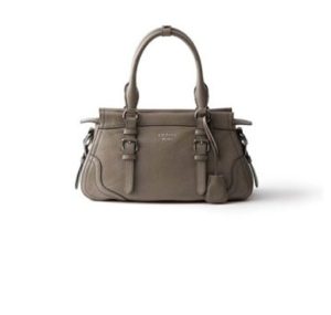 Prada Large leather tote bag(HIGH-END GRADE)