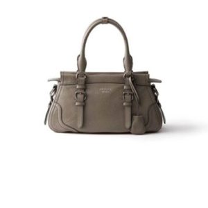 Prada Large leather tote bag(HIGH-END GRADE)